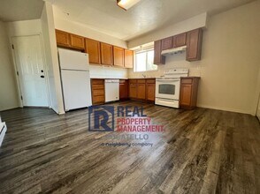 1120 E Poplar St in Pocatello, ID - Building Photo - Building Photo