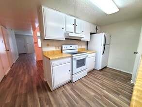 2700 N 16th St in Beaumont, TX - Building Photo - Building Photo