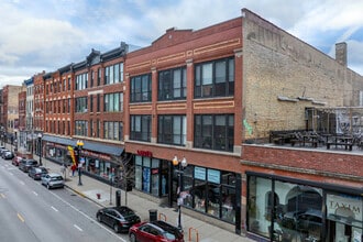 Wicker Park Apartments in Chicago, IL - Foto de edificio - Building Photo