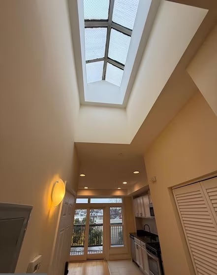 532 8th St SE, Unit Penthouse in Washington, DC - Building Photo - Building Photo