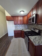 167 Danforth Ave, Unit 2 in Jersey City, NJ - Foto de edificio - Building Photo