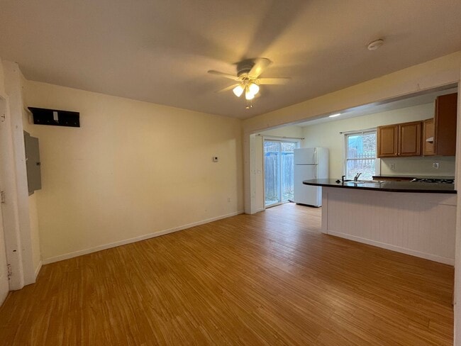 property at 66 Meadow St