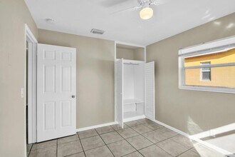 184 SE 27th Way in Boynton Beach, FL - Building Photo - Building Photo