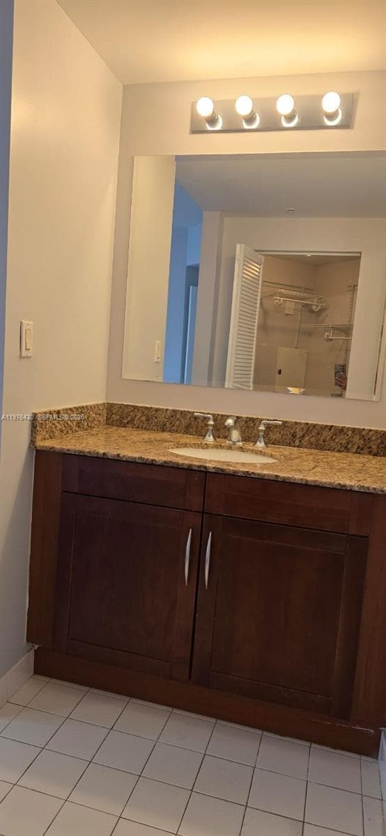 7280 SW 90th St in Miami, FL - Building Photo - Building Photo