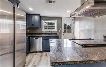 3914 Spring Ave in Dallas, TX - Building Photo - Building Photo