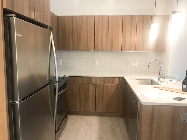 9 Medford St in Somerville, MA - Building Photo - Building Photo