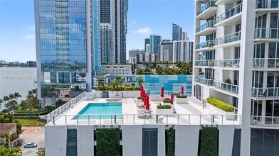 601 NE 27th St in Miami, FL - Building Photo - Building Photo