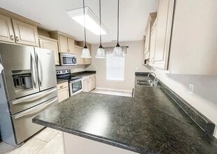 111 Creekstand Rd in Troy, AL - Building Photo - Building Photo