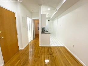 7 Wiget St, Unit 4 in Boston, MA - Building Photo - Building Photo