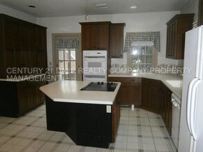 2050 E Market St in East York, PA - Building Photo - Building Photo