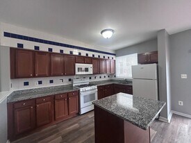2571 Francis St in Baltimore, MD - Building Photo