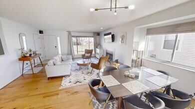 3982 Bridle Pass in Ann Arbor, MI - Building Photo - Building Photo