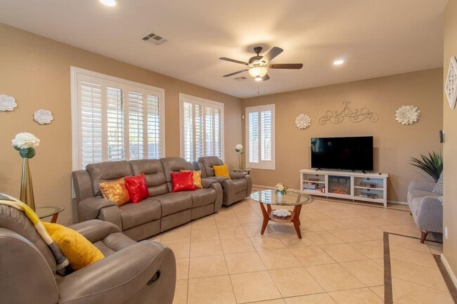 1591 E Palo Verde Dr in Casa Grande, AZ - Building Photo - Building Photo