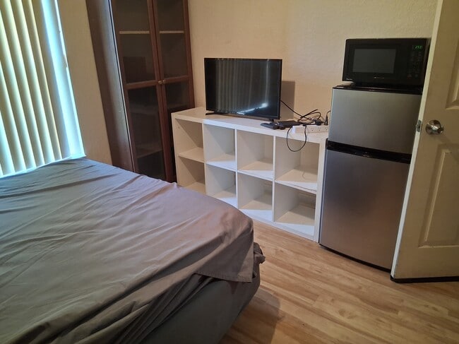 property at 118 SW 4th Ave