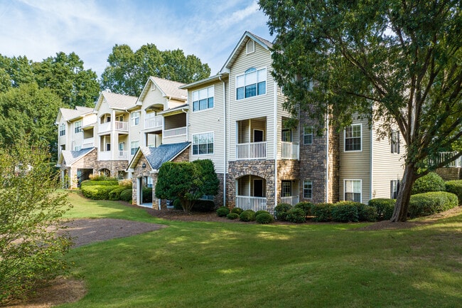 Welcome to Walden Ridge Apartments!
