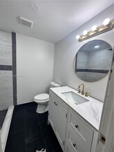 9175 SW 77th Ave in Miami, FL - Building Photo - Building Photo