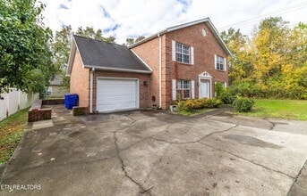 203 Sweetgum Ln in Oak Ridge, TN - Building Photo - Building Photo