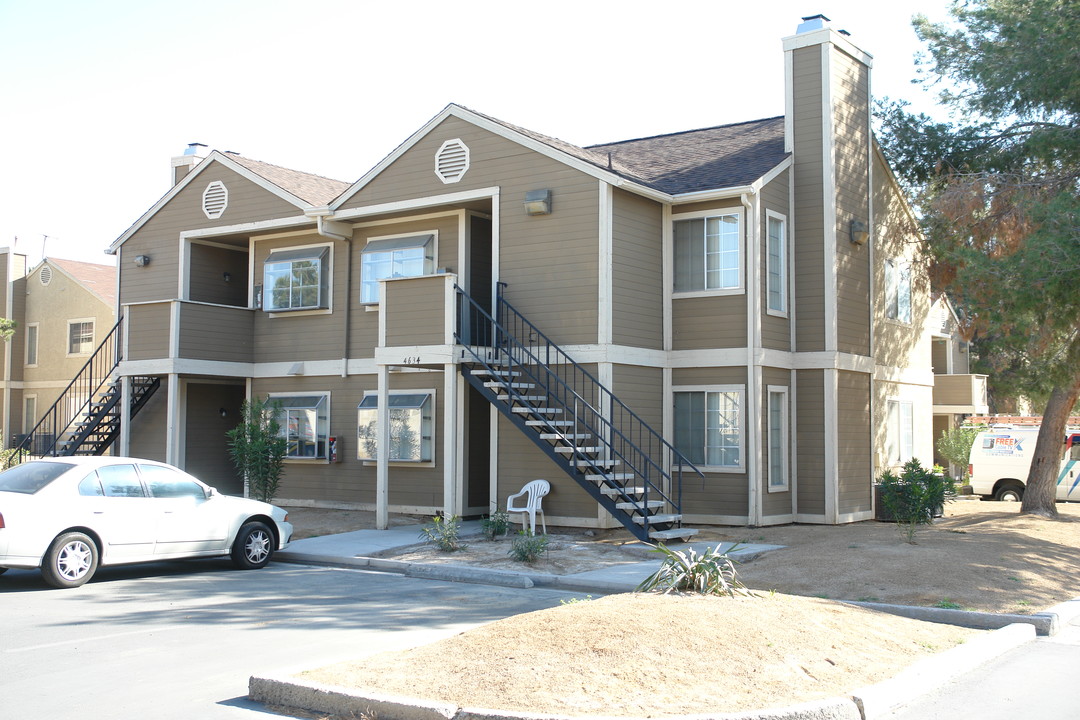 Village At Karen in Las Vegas, NV - Building Photo