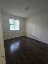 1661 SE 28th St in Homestead, FL - Building Photo - Building Photo