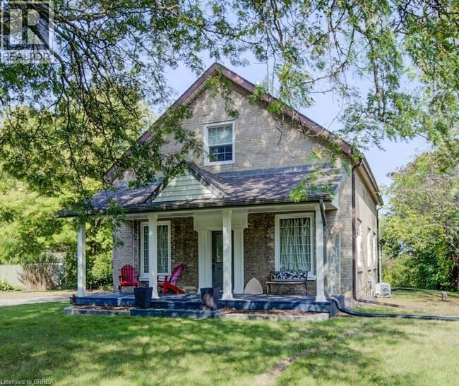 property at 460 King Edward St