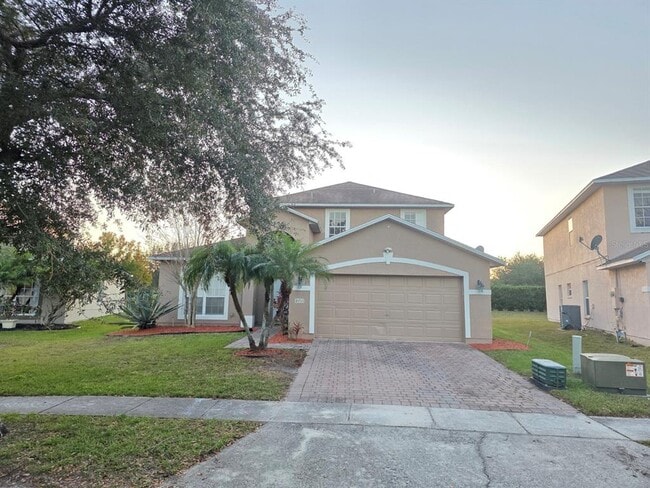 2711 Star Grass Cir in Kissimmee, FL - Building Photo - Building Photo