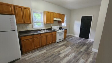 235 Starr St, Unit 2 in New Haven, CT - Building Photo - Building Photo