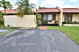 11221 SW 117th Ct in Miami, FL - Building Photo