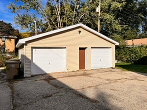 318 Pawling St, Unit 2 in Madison, WI - Foto de edificio - Building Photo