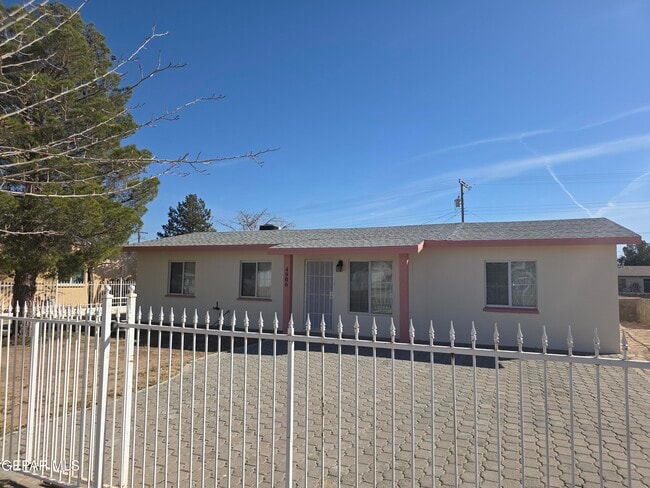 property at 4906 Sierra Madre Dr