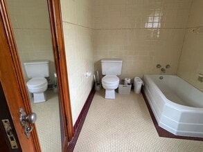 209 Main St, Unit Bedroom Two - Full in Mt Hope, WV - Building Photo - Building Photo