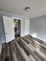 17 Sullivan St in Newport, NH - Building Photo