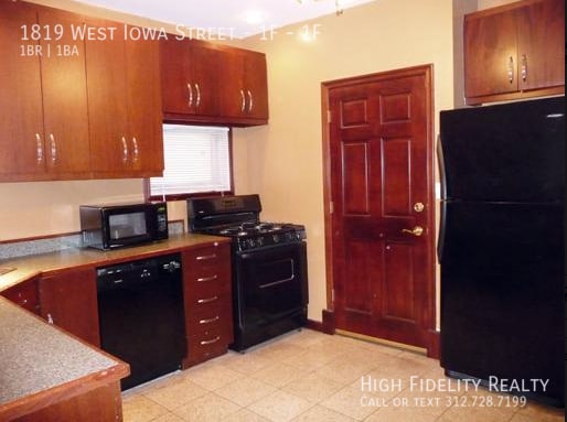 1819 W Iowa St in Chicago, IL - Building Photo - Building Photo