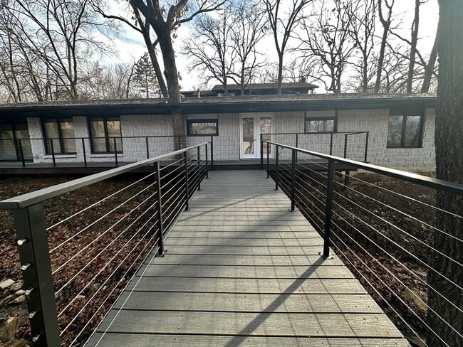 property at 7508 S Toledo Ave