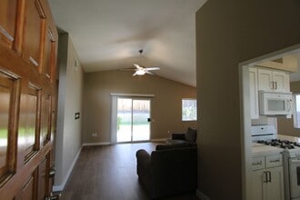 1238 Darlene Ct in Redlands, CA - Building Photo - Building Photo