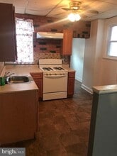 5240 Sylvester St in Philadelphia, PA - Building Photo - Building Photo