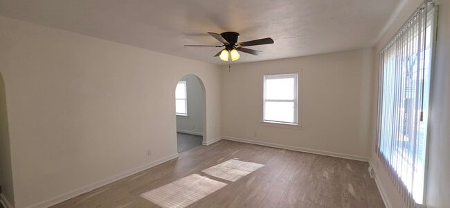 1106 S Thelma Ave in Springfield, MO - Building Photo - Building Photo