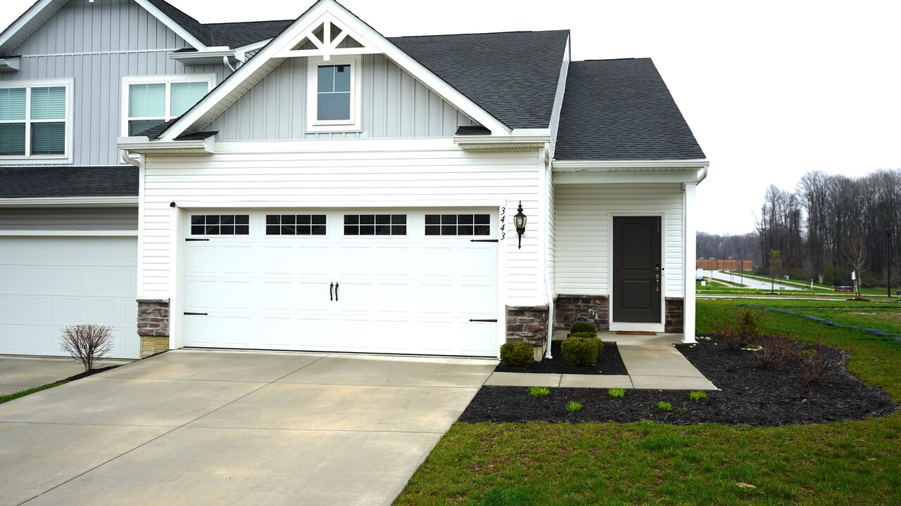 3443 Alder Ave in Uniontown, OH - Building Photo