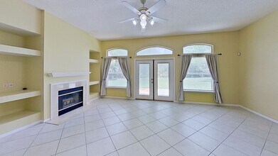 12404 Hatton Chase Ln W in Jacksonville, FL - Building Photo - Building Photo
