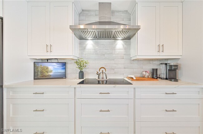 property at 13840 Sleepy Hollow Ln