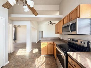 3101 Hillcrest Dr in Rowlett, TX - Building Photo - Building Photo