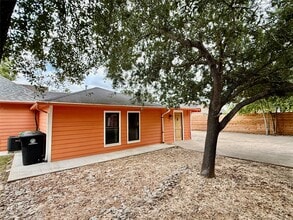 7306 Moline St in Houston, TX - Building Photo - Building Photo