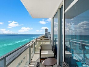 6801 Collins Ave, Unit lph16 in Miami Beach, FL - Foto de edificio - Building Photo
