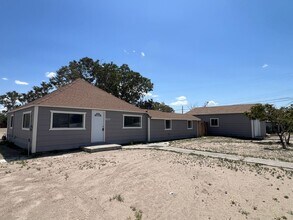 825 Mc Lean St in Fallon, NV - Building Photo - Building Photo