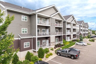 Conifer Ridge Apartments in Maplewood, MN - Building Photo - Building Photo