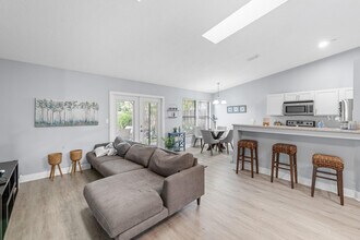 1599 Bayridge Pl in Wellington, FL - Building Photo - Building Photo