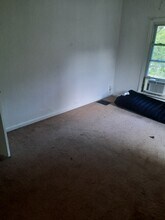219 S Main St, Unit upstairs in Manteno, IL - Building Photo - Building Photo