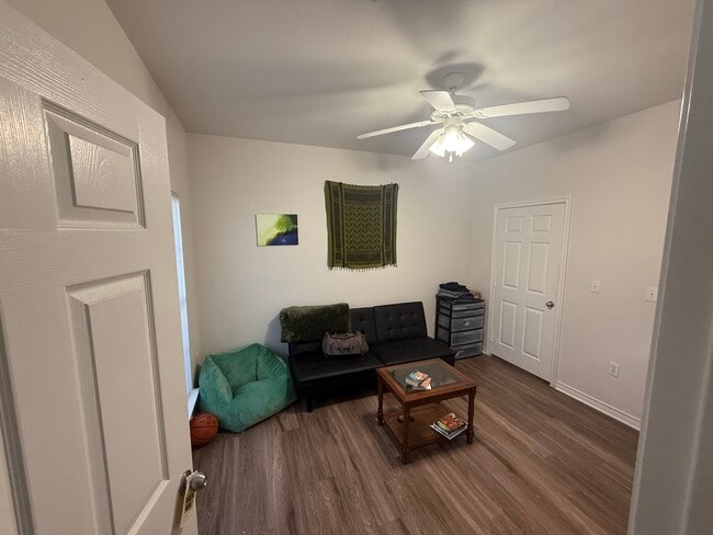 18347 Redland Rd, Unit 1