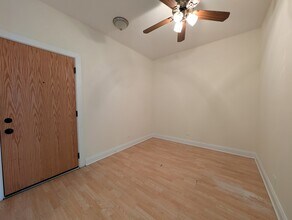 4848 N Damen Ave, Unit 4851-203 in Chicago, IL - Building Photo - Building Photo