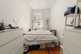 139 W 80th St, Unit 3A in New York, NY - Building Photo - Building Photo