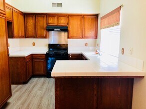 1305 Windsor Pl in Palmdale, CA - Building Photo - Building Photo